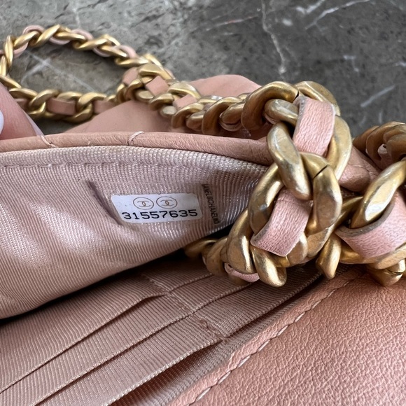 CHANEL Calfskin Quilted Coco Mail Clutch With Chain Light Pink ❌SOLD❌ - Picture 8 of 8